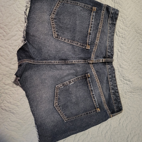 Old Navy American Flag Denim Shorts - Picture 4 of 4